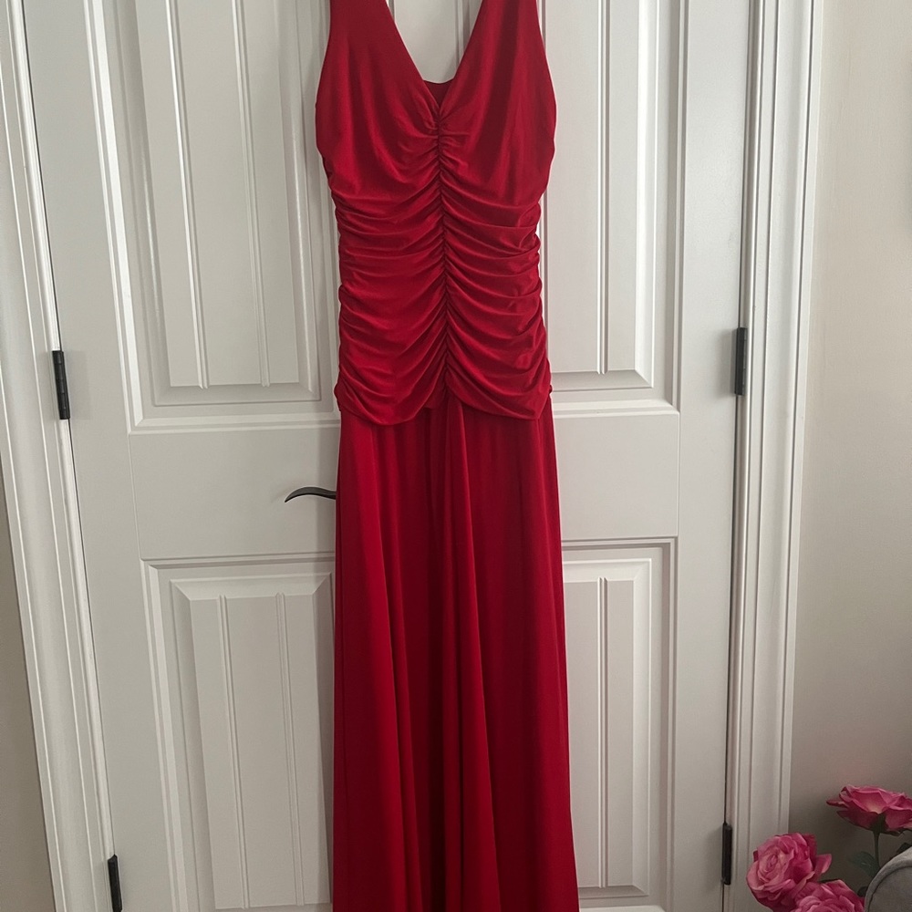 Night Way Collections Red Evening Gown - Picture 10 of 14
